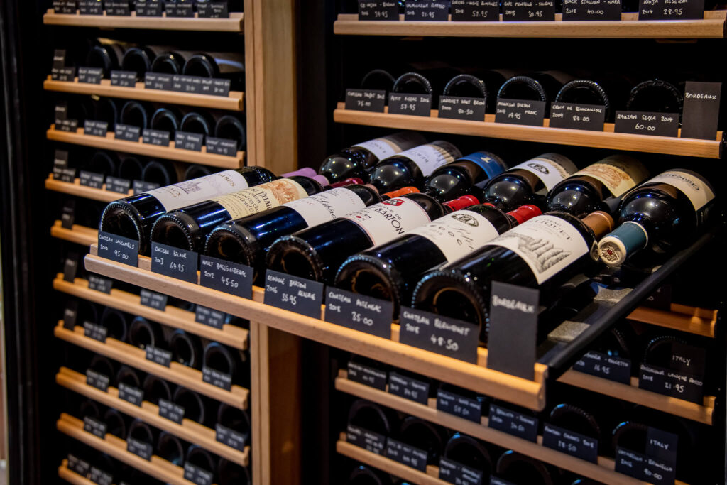 the draw of an ermitage pulled out to show the double depth